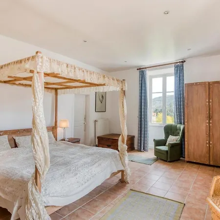 Sleeps 16 Pool Wifi *